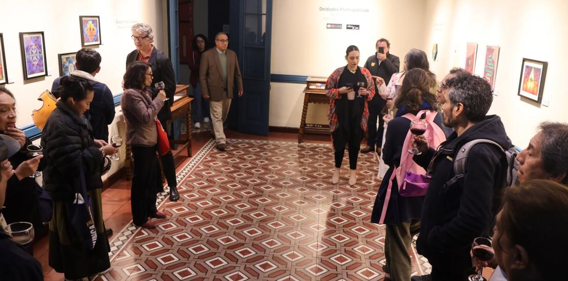 Exposición DEIDADES PREHISPÁNICAS de México y Perú de la artista Elia Amador