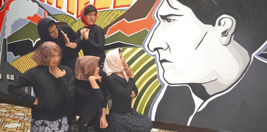 Performance Norka Rouskaya Punto de Inflexión. Centenario de “Nuestra Época. Y “Empieza Por - J – Y Termina Por – I – “