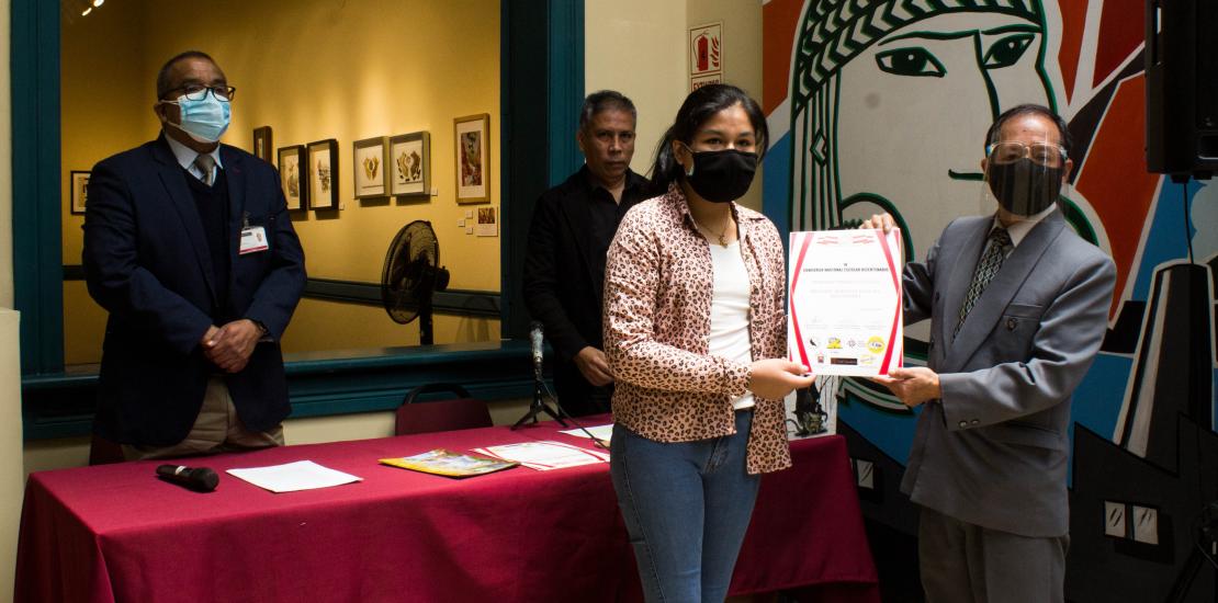 Imágenes de la Premiación de ayer del IV Concurso Nacional Escolar: Bicentenario 2021