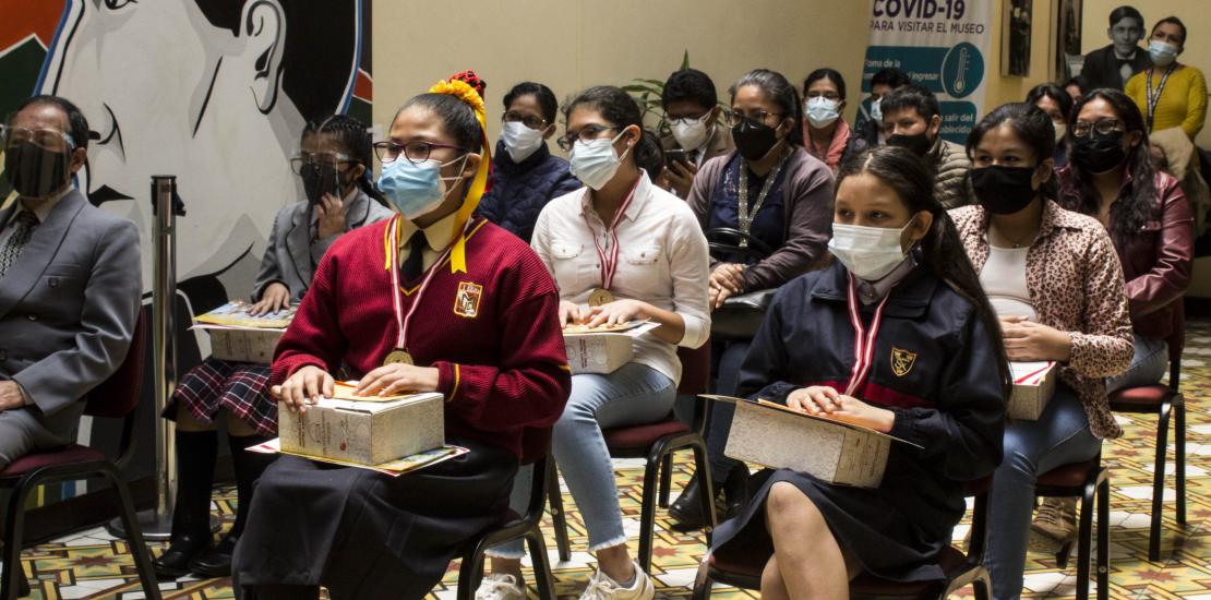 Imágenes de la Premiación de ayer del IV Concurso Nacional Escolar: Bicentenario 2021